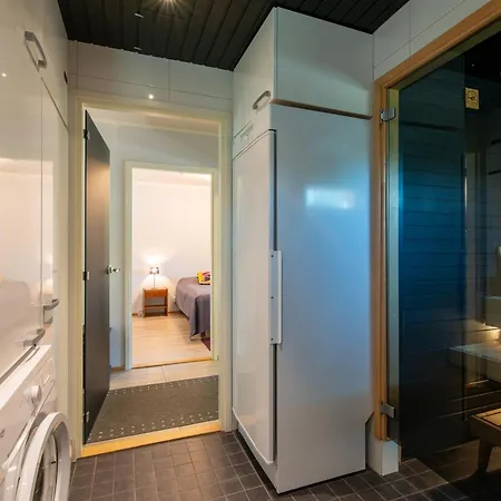 Kotomaenty 1 - Huippusijainti Ulkoiluun - Sisaeltaeae Siivouksen, Wifi *