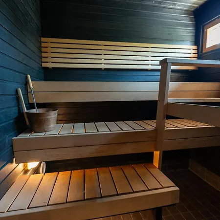 Kotomaenty 1 - Huippusijainti Ulkoiluun - Sisaeltaeae Siivouksen, Wifi Appartamento