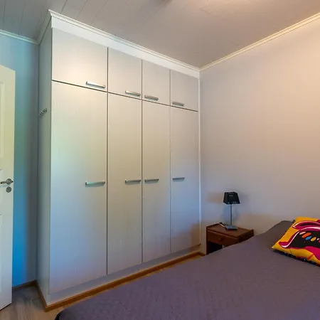 Apartamento Kotomaenty 1 - Huippusijainti Ulkoiluun - Sisaeltaeae Siivouksen, Wifi